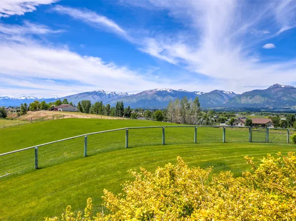 675 Warbler Ln, Corvallis, MT 59828