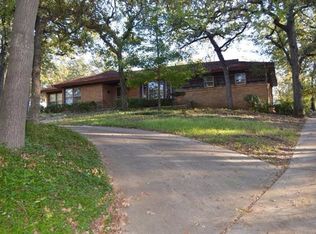 5756 Monterrey Dr, Fort Worth, TX 76112