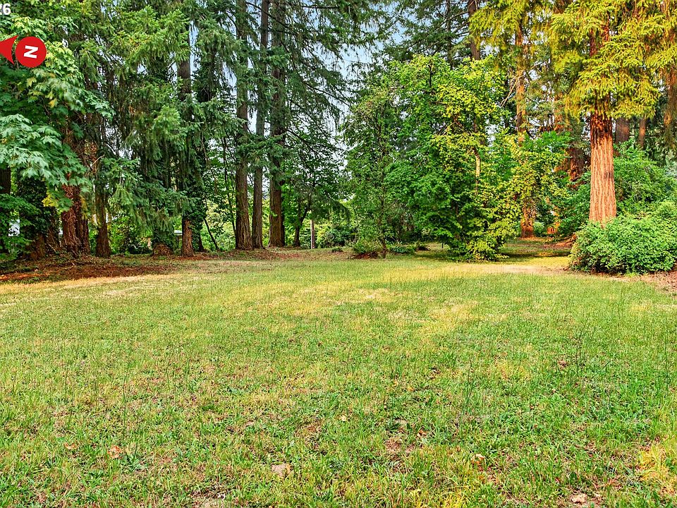 1st image of SE Fairoaks Ave #600