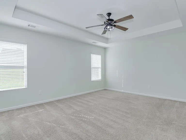 901 Avalon Ct — Photo 19
