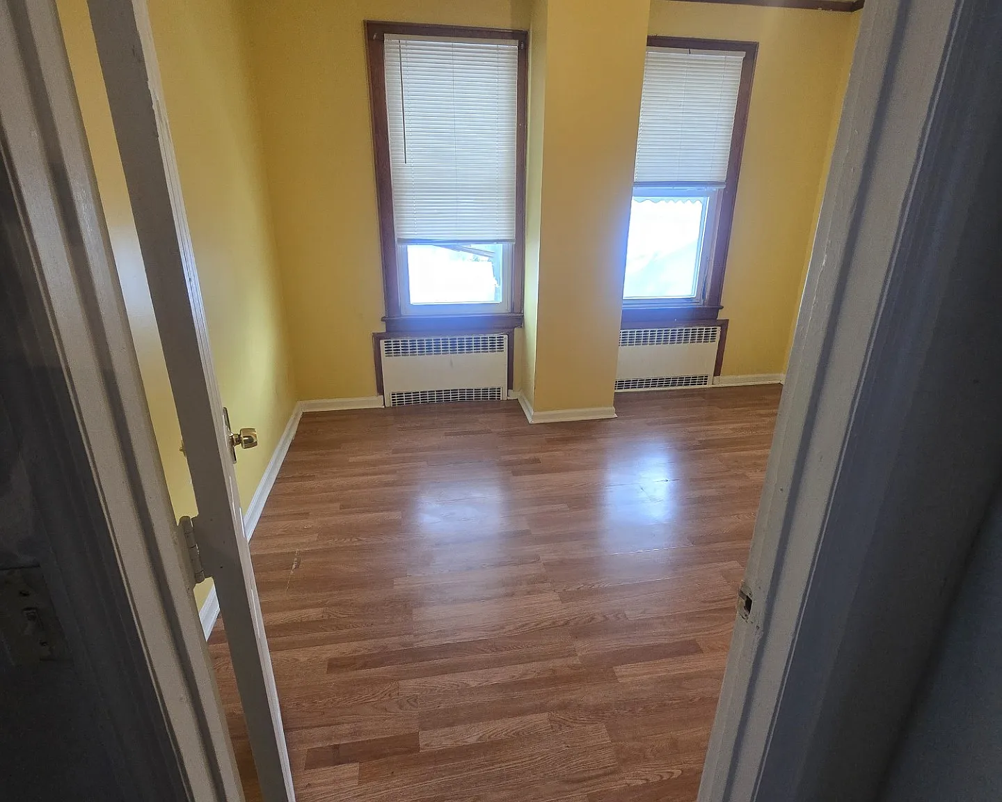3 bedroom 1 bath apartment — Photo 2