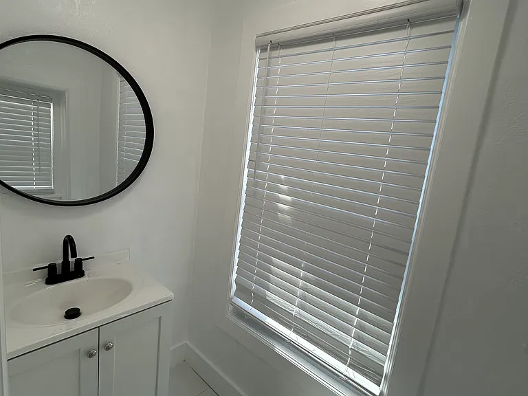 4138 Locust St — Photo 3