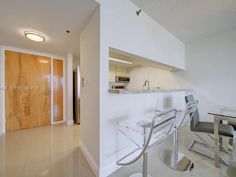 7601 E Treasure Dr #703 — Photo 3