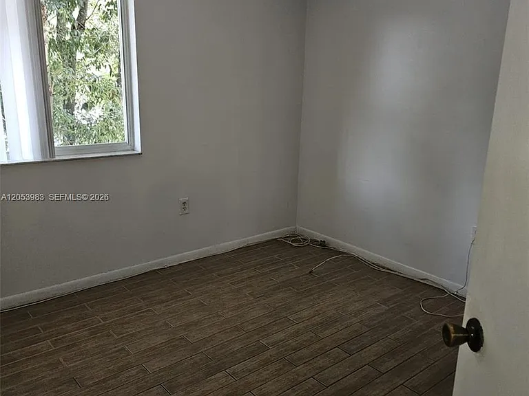 15721 SW 137th Ave #204 — Photo 12