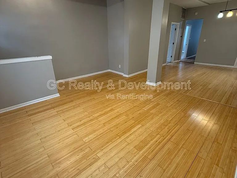 3609 S Giles Ave #2 — Photo 2