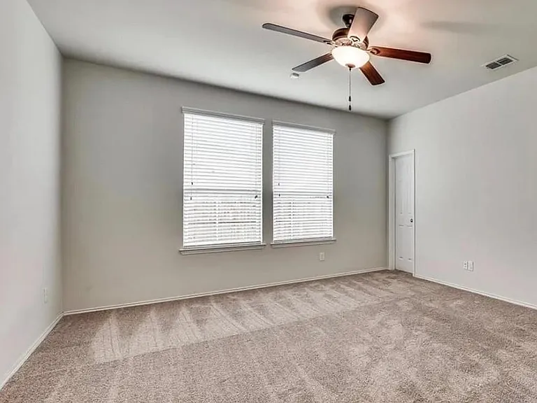 1612 Megan Creek Dr — Photo 12