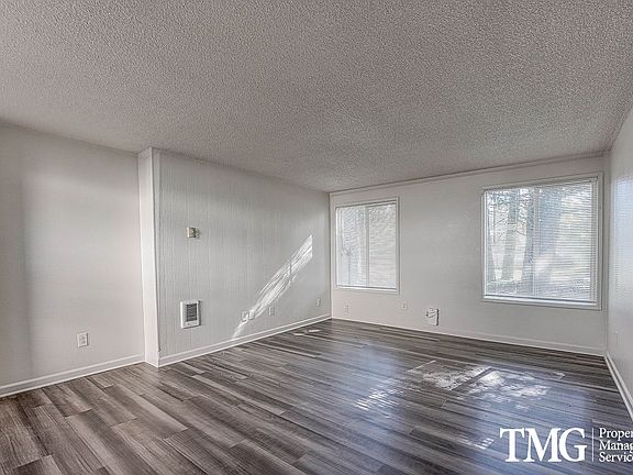 3rd image of 1559 NE 201st Ave APT 104