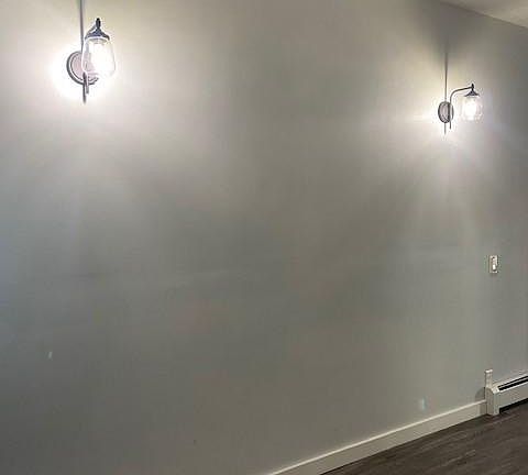 4th image of 35 E Coal St