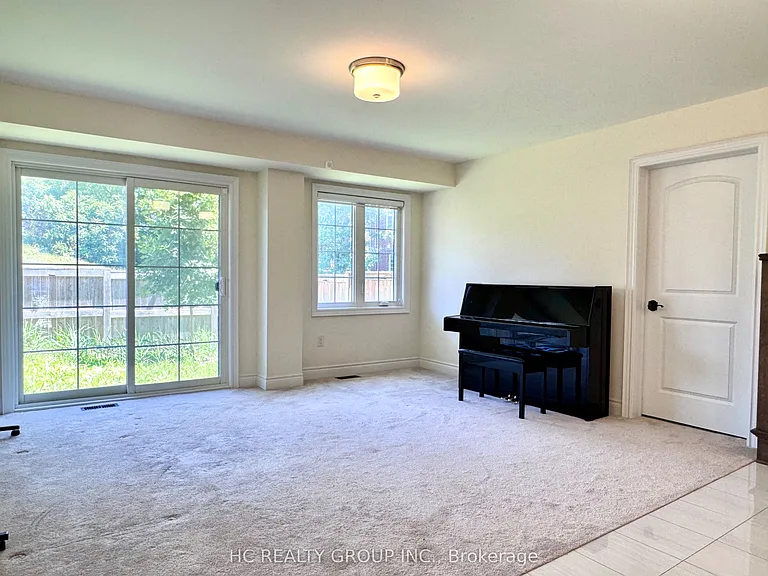 9 Beaufort Way — Photo 18