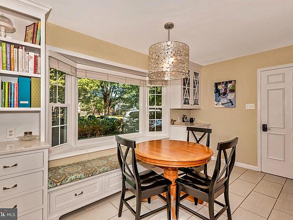 4th image of 15120 Candytuft Ln