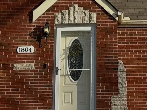 1804 W Liberty Dr, Liberty, MO 64068