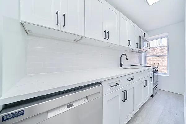 Rented by The Agency | media 8