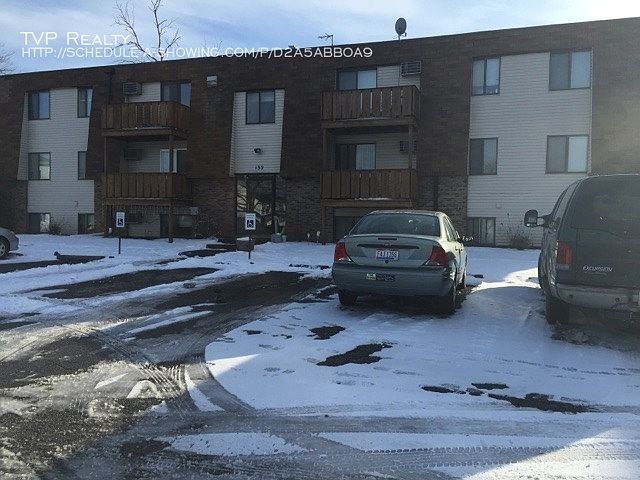 2nd image of 132I Fox Hill Ln