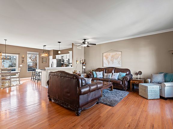 5th image of 11735 Glenn Cir