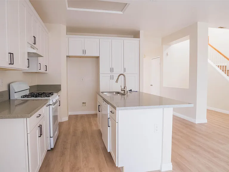 14579 Nelson Ave — Photo 6