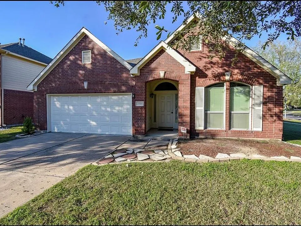 20802 Oak Rain Ct