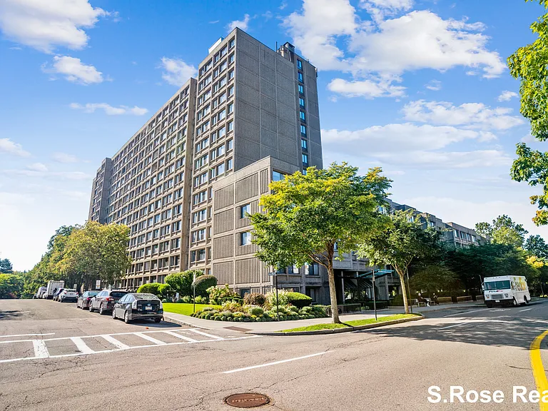 1731 Beacon St #305 — Photo 32