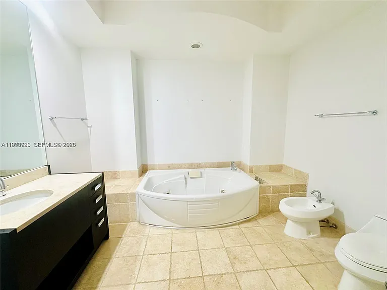 18201 Collins Ave #4808 — Photo 15