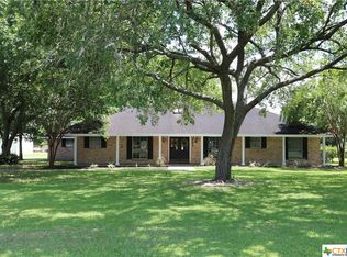 602 Bingham Rd, Victoria, TX 77904