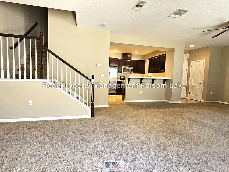 303 Cezanne Ln — Photo 3