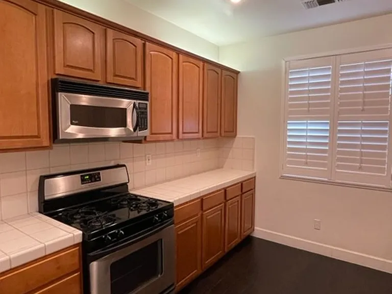 11702 Morgan Hill Dr — Photo 5