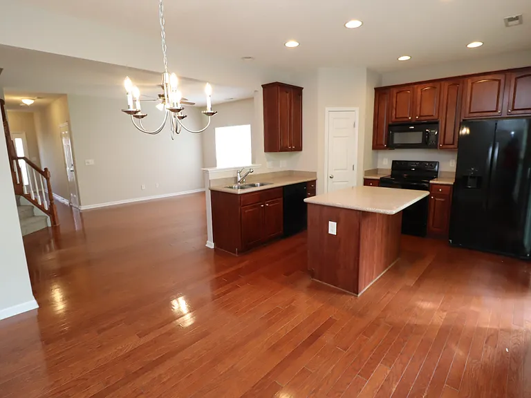 110 Fanwood Ct — Photo 14