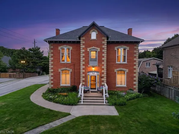 91 Main St E, Grimsby, ON L3M 1N6