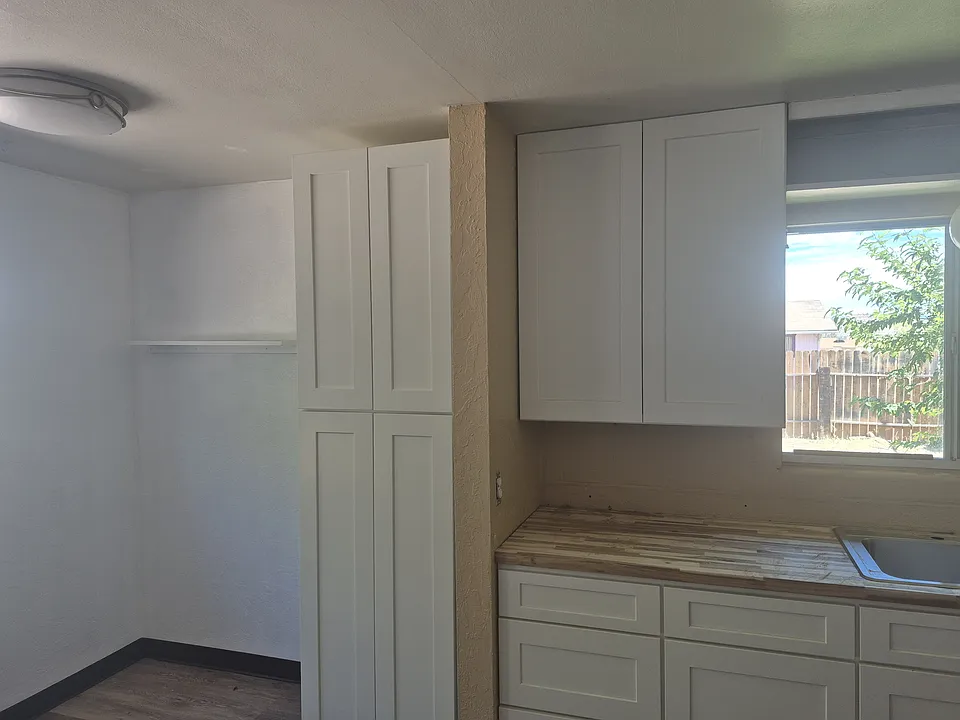 137 S 14th St