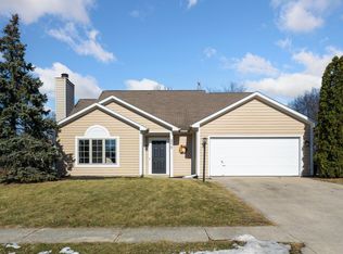 5218 Warbler Dr, Fort Wayne, IN 46818