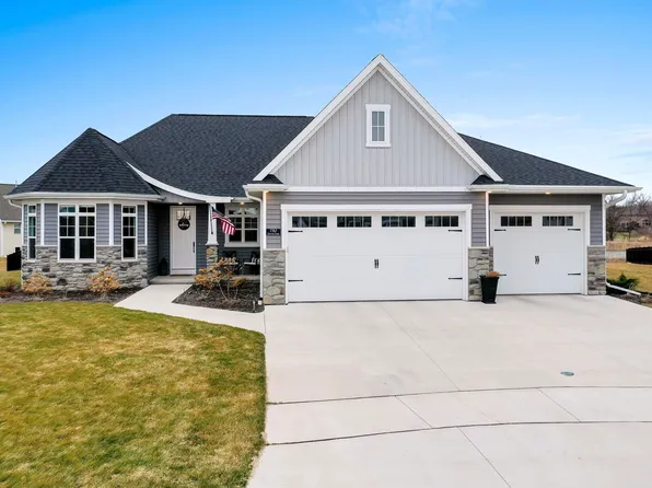 7767 Sunstone Ct, De Pere, WI 54115