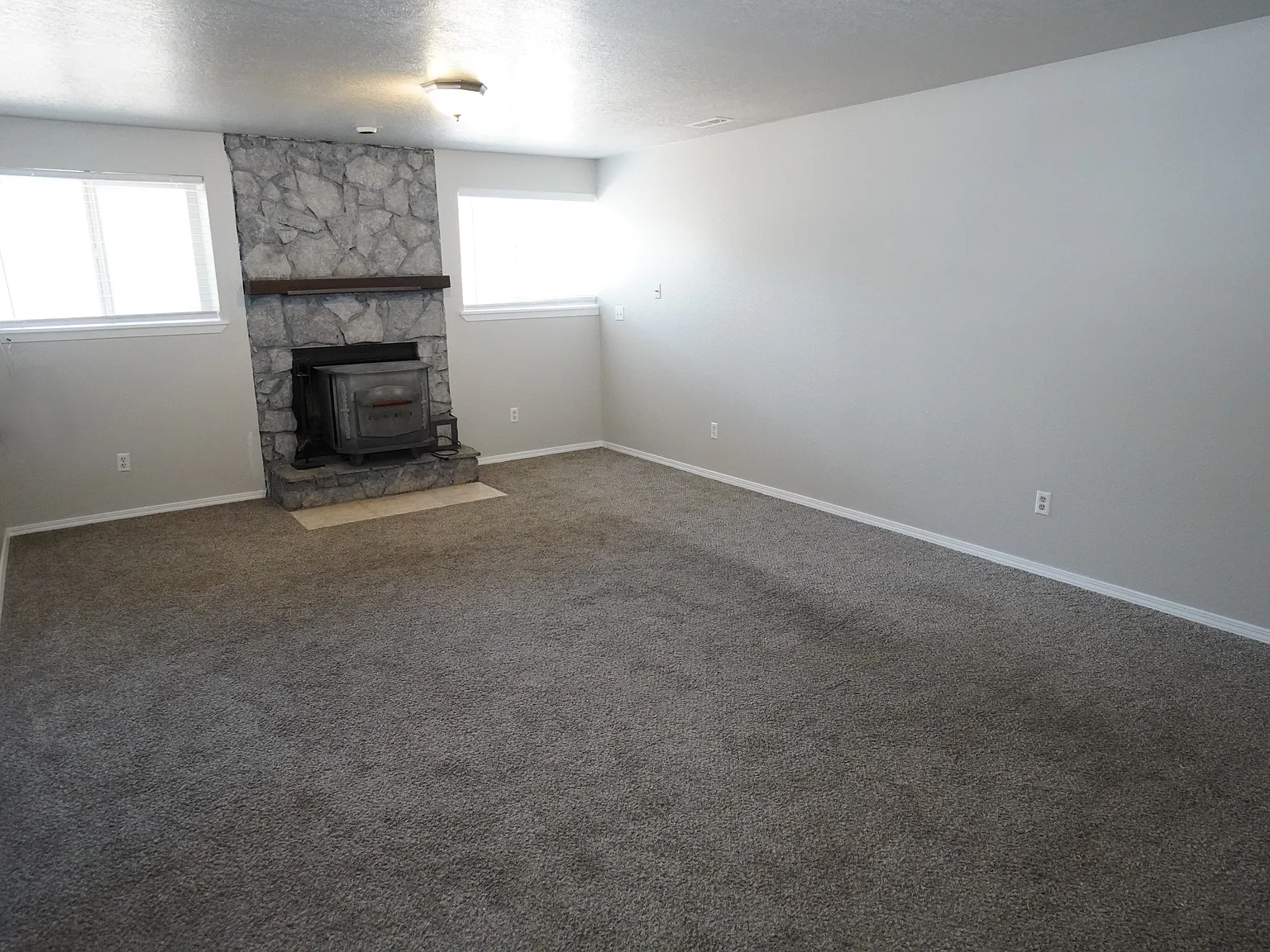 698 Berwick Drive - 1 — Photo 4