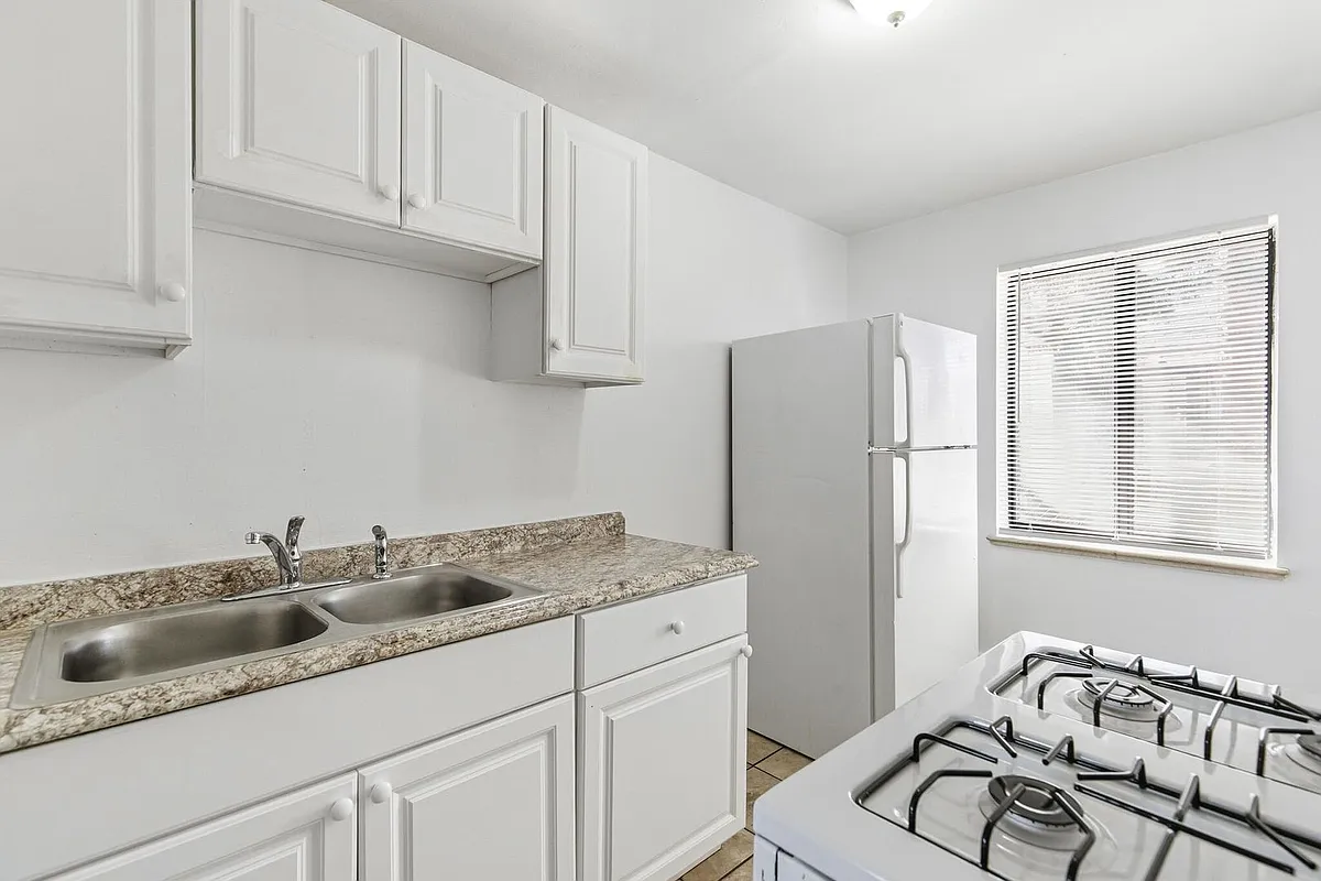 Building Photo - 1467 Joliet St #8