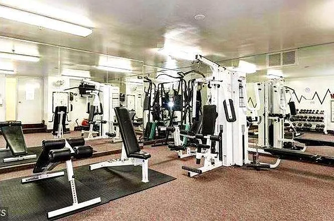 3800 Powell Ln #314 — Photo 30
