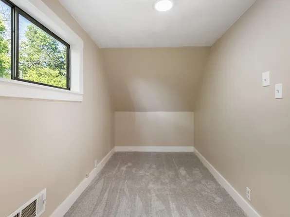 1625 E Pleasant St, Springfield, OH 45505
