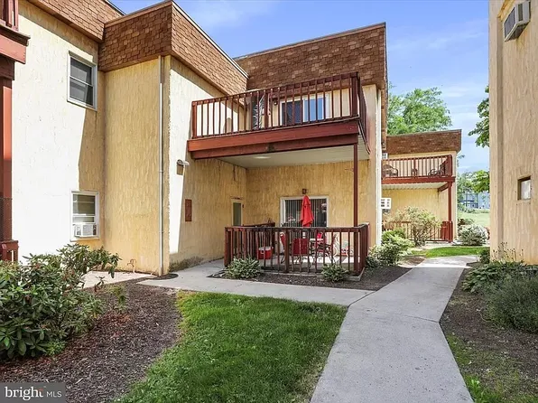 284 W 2nd St #284, Waynesboro, PA 17268