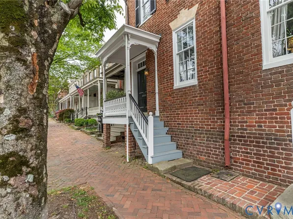 2503 W Grace St, Richmond, VA 23220