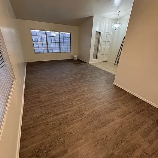 8016 W Vermont Ave — Photo 9