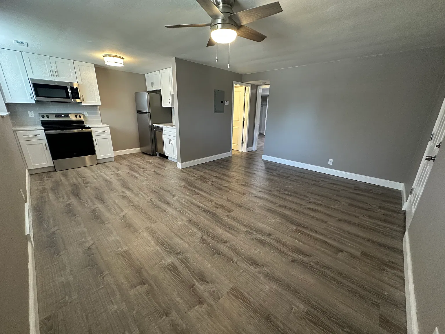 1 bed, 800 sqft, $950 — Photo 2