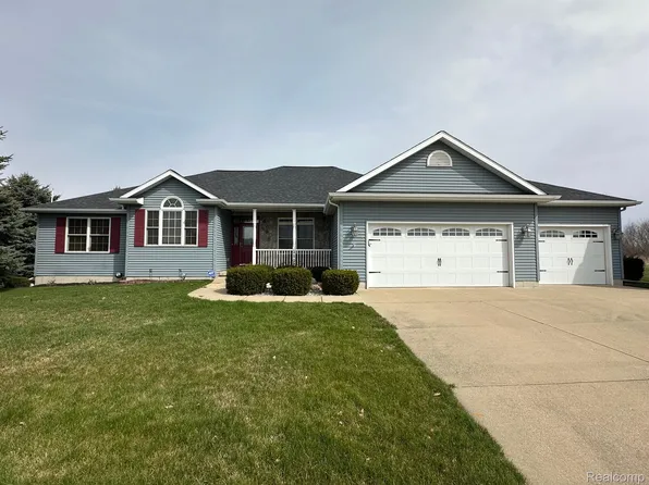 3507 E Daryls Way, Charlotte, MI 48813