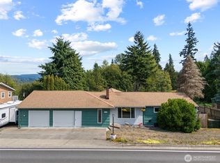 172 Beacon Hill Dr, Longview, WA 98632