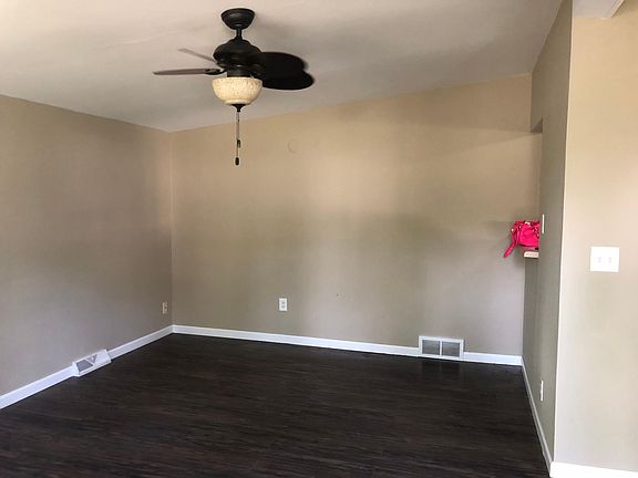 3rd image of 10023 Charjean Dr