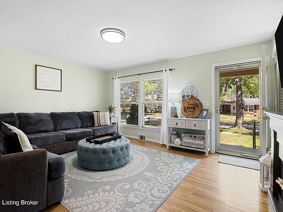3rd image of 2905 Wallingford Ct