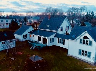 37 Village Rd, South Thomaston, ME 04858