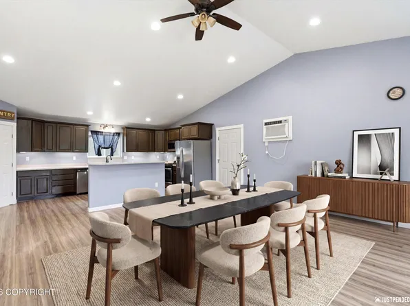 1262 N Miller Cir, Houston, AK 99694