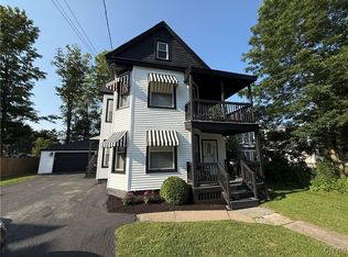 26 Paris Rd, New Hartford, NY 13413