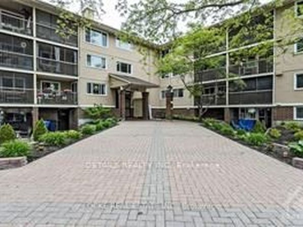 6376 Bilberry Dr N #304, Ottawa, ON K1C 4P6