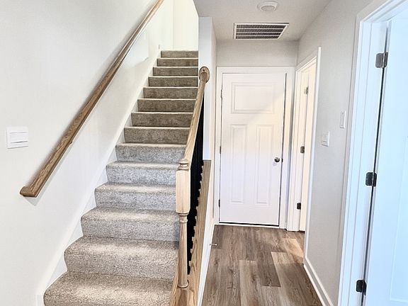 3rd image of 529 Cooper St #1