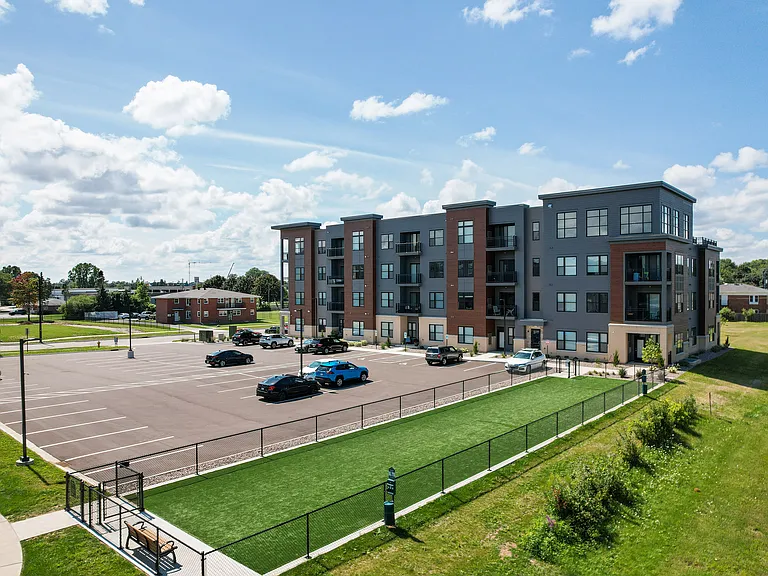 The ELEMENT Apartments — Photo 6