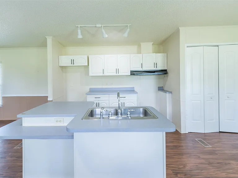 2592 County Road 152 — Photo 9