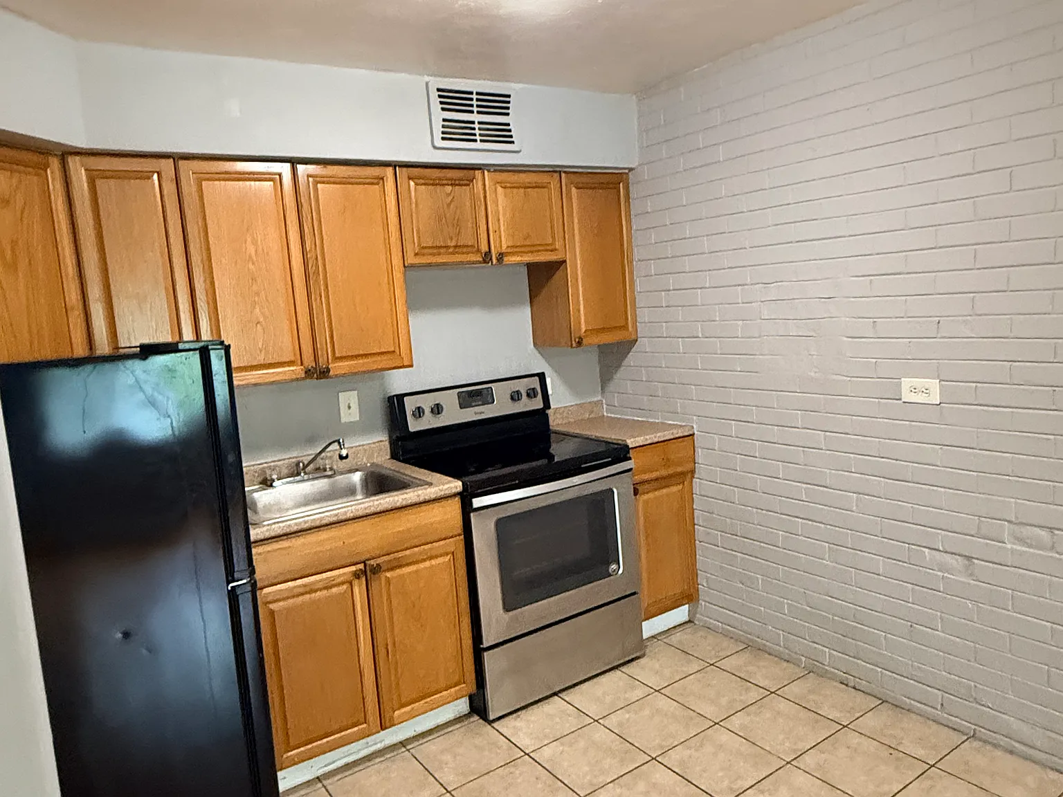 7006 S Cregier Ave — Photo 3